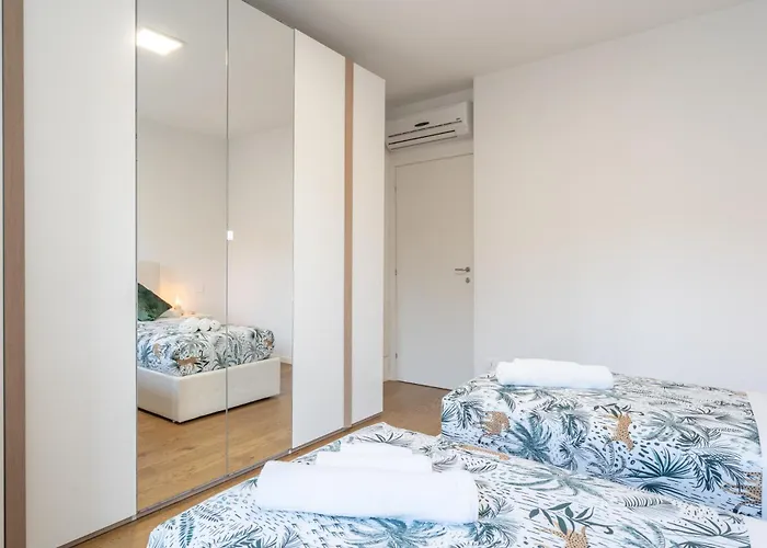 Delight - A Perfect Gateaway At * Lecco