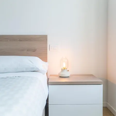 Delight - A Perfect Gateaway At * Lecco