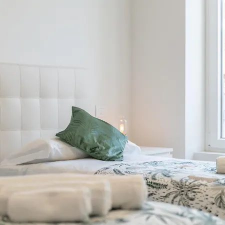 Delight - A Perfect Gateaway At *